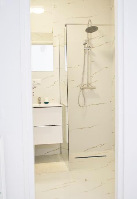 Apartamento 3 Dream Apartmant 3+Parcare Gratuita Oradea Exterior foto